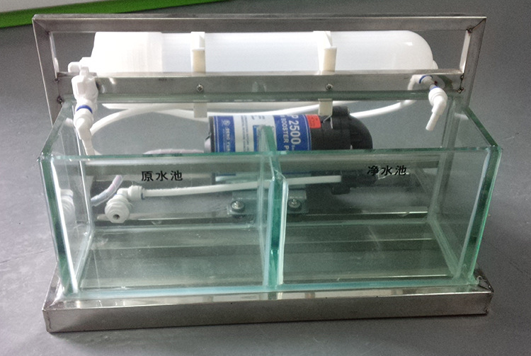 ‘太阳成集团tyc’热依扎回应穿吊带上热搜:不是因为演技有啥可开心的(图2) 太阳成官网